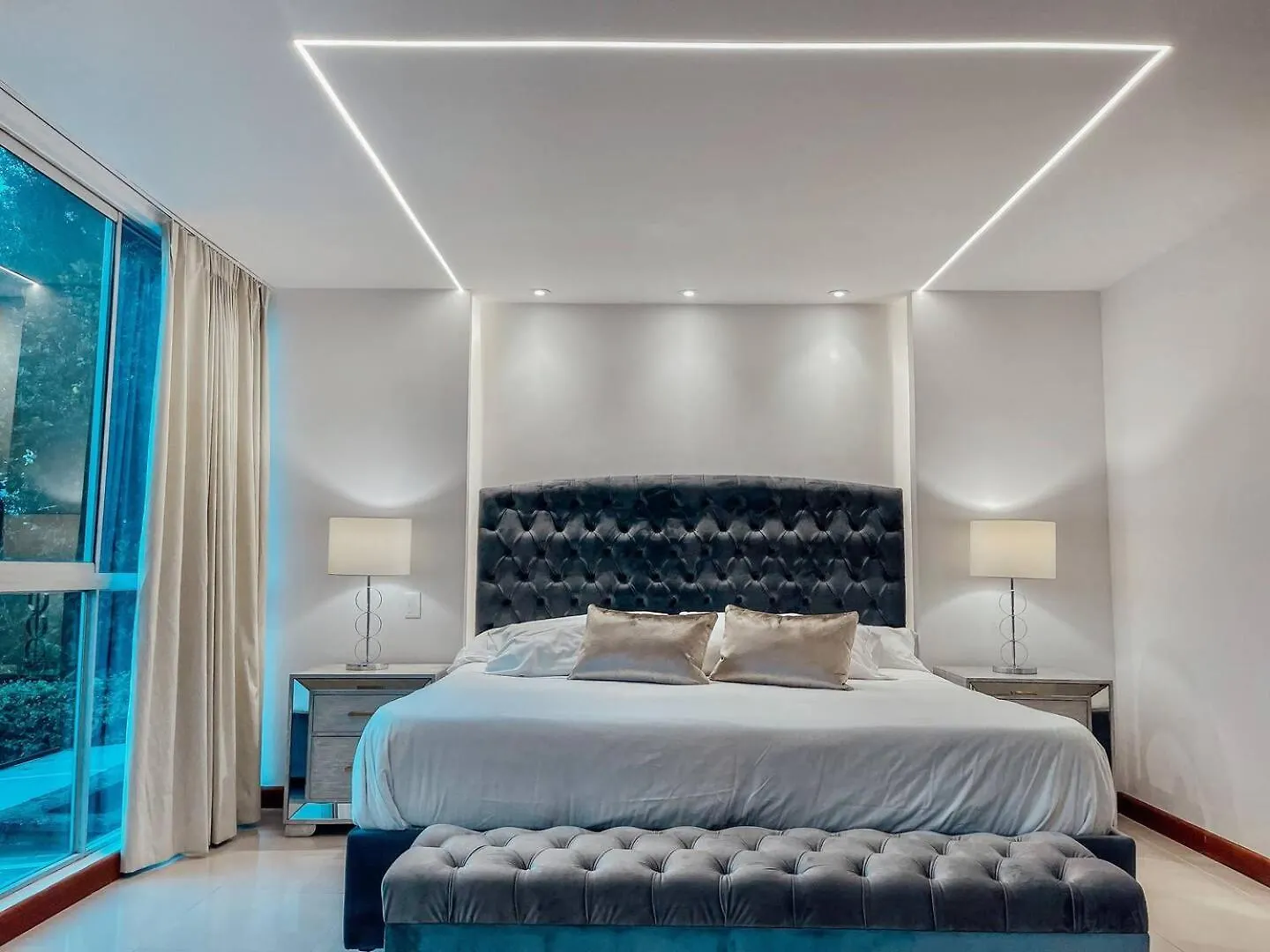 Luxury 1 Bedroom With Pool & Gym Close Provenza 메딜린