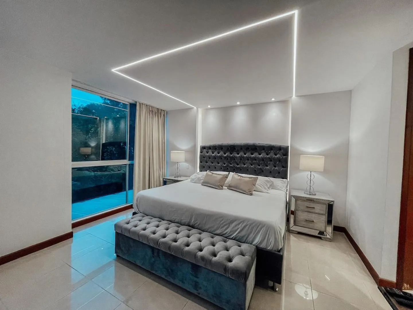 Luxury 1 Bedroom With Pool & Gym Close Provenza 메딜린 콜롬비아
